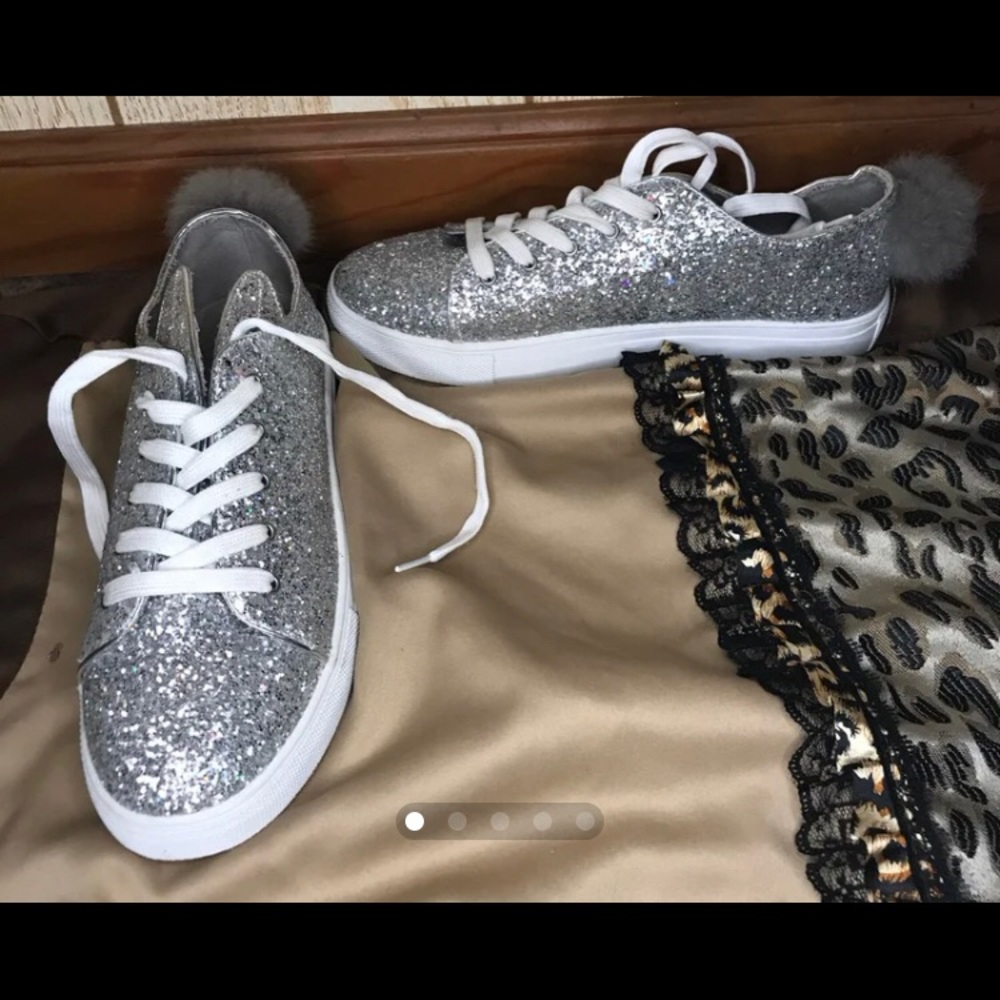 Women Glitter Lace Up Bunny Ear and Tail